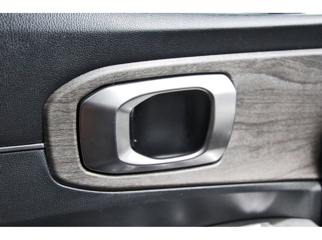 Used 2021 Kia Sorento EX w/ Panoramic Sunroof Package FWD image 16
