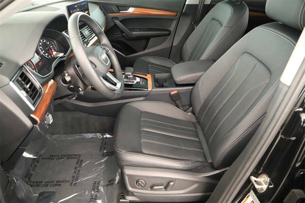 Certified 2023 Audi Q5 2.0T Premium w/ Convenience Package image 24