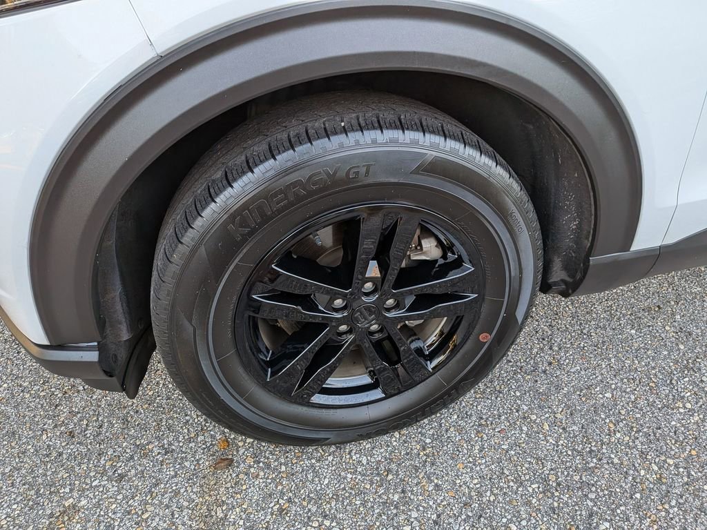 Used 2021 Ford Explorer XLT image 14