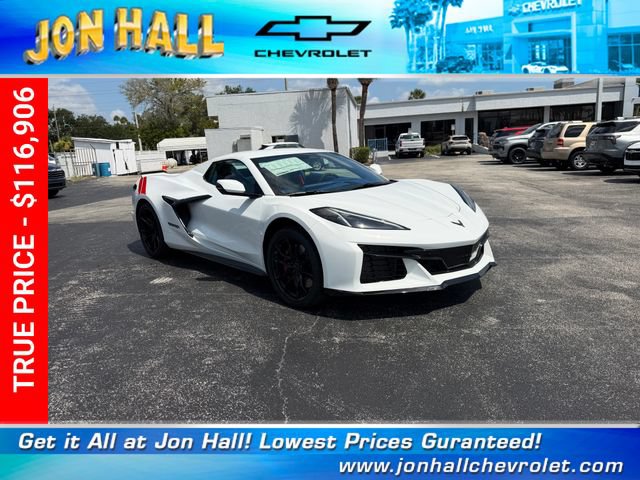 New 2027 Chevrolet Corvette Grand Sport w/ Z52 Sport Performance Package RWD video 1