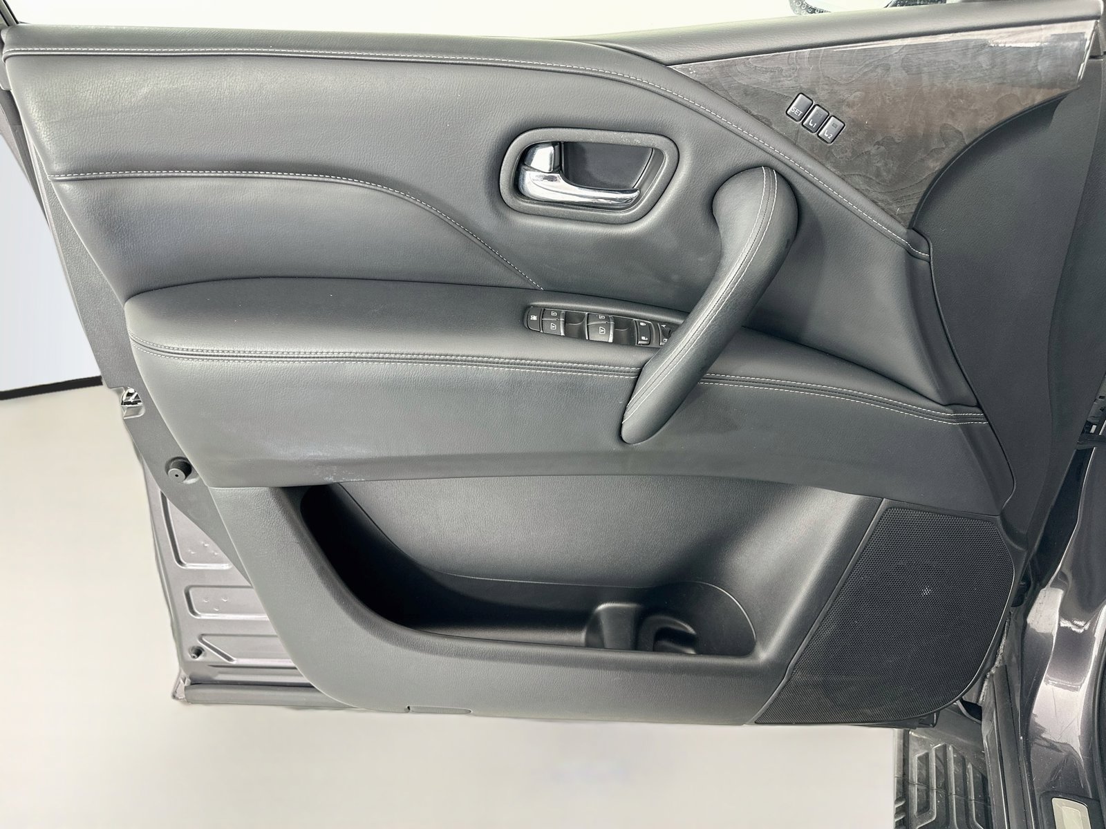 Used 2024 INFINITI QX80 Luxe AWD/4WD image 27