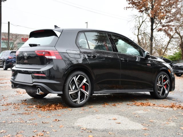 New 2026 Volkswagen GTI SE FWD image 7