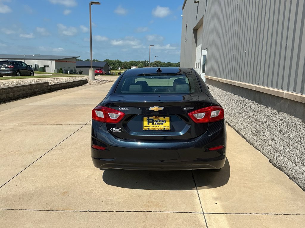Used 2016 Chevrolet Cruze Premier FWD image 5