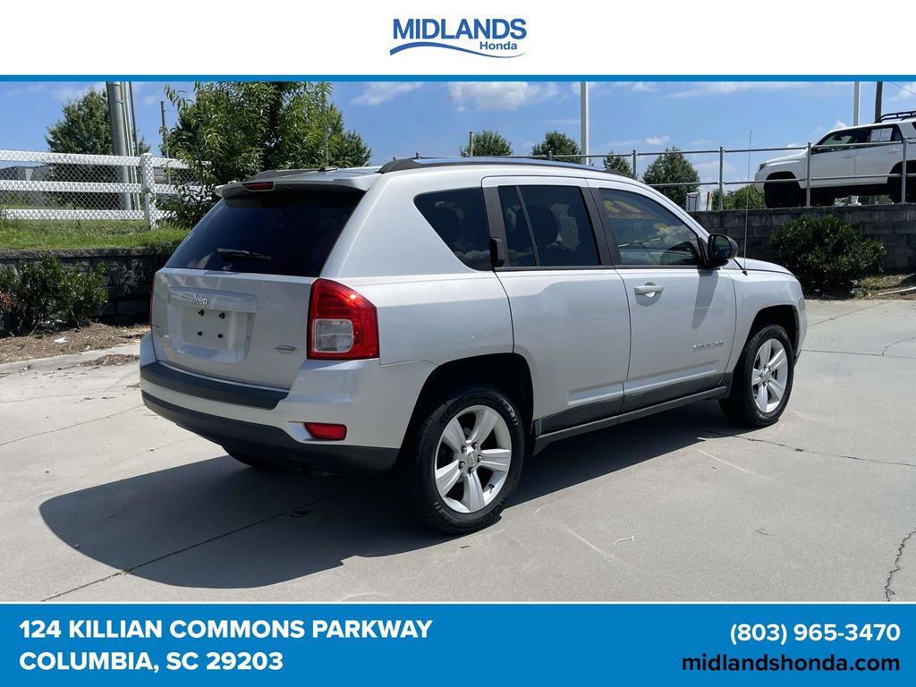 Used 2011 Jeep Compass Latitude w/ Sun/Sound Group AWD/4WD image 6