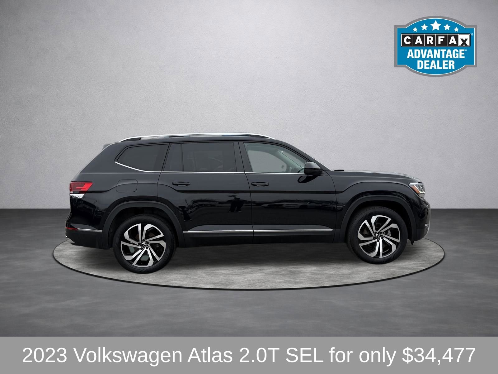 Used 2023 Volkswagen Atlas SEL image 2