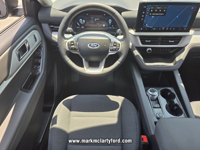 New 2026 Ford Explorer Active RWD image 10
