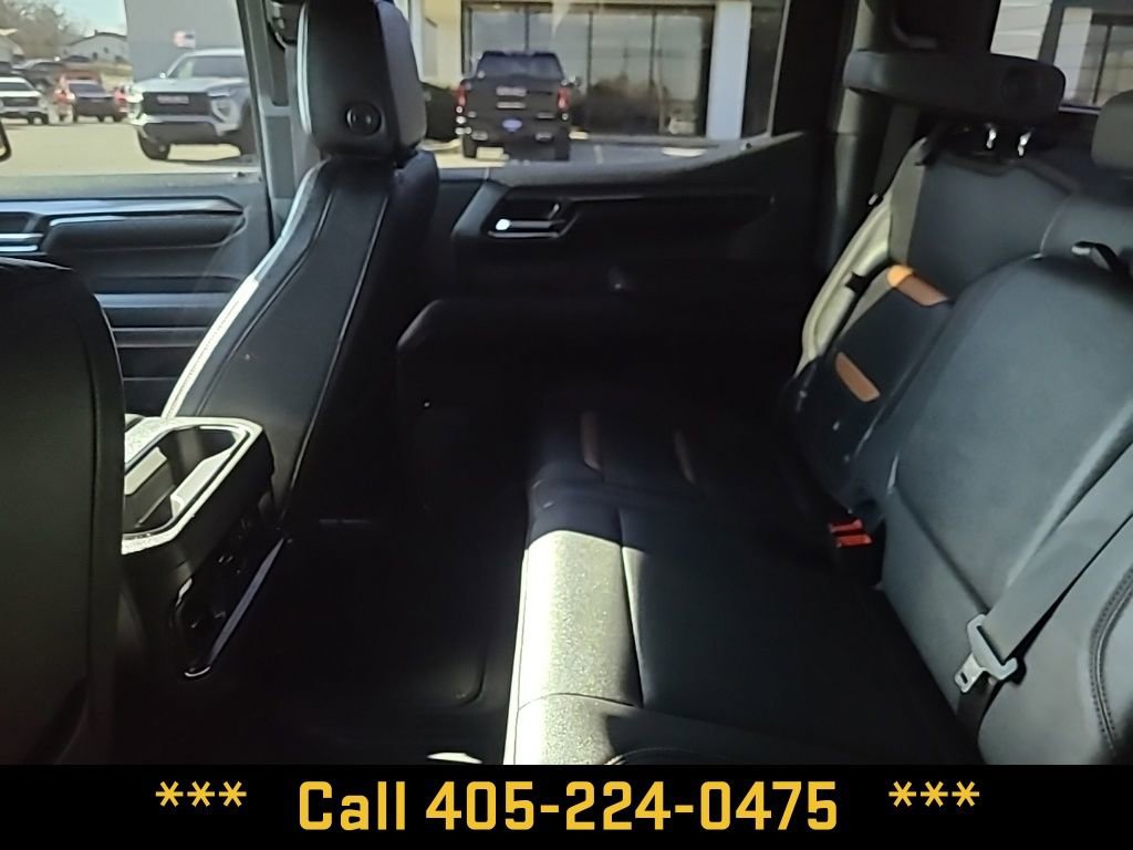 Used 2023 GMC Sierra 1500 AT4 w/ Technology Package image 22