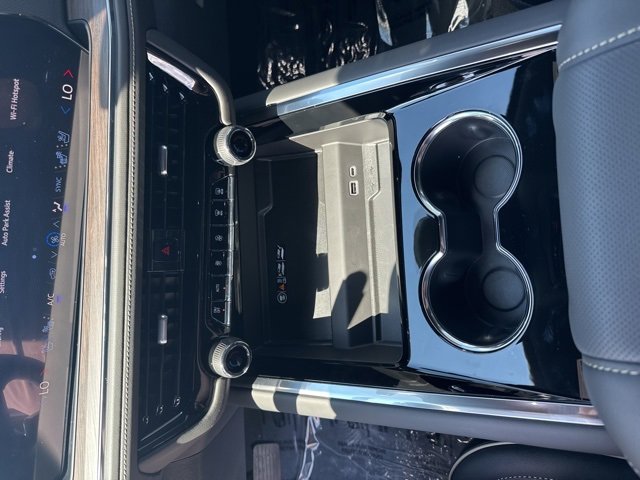 New 2026 Chevrolet Suburban Premier w/ Sun And Tow Package image 24