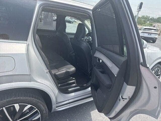 Used 2025 Volvo XC90 B6 Ultra w/ Protection Package Premier image 19