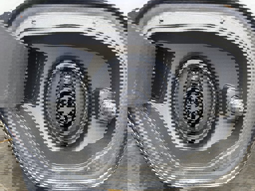 New 2026 Volvo XC90 T8 Ultra w/ Protection Package Premier image 8