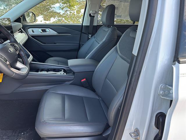 New 2026 Ford Explorer Active w/ Active Comfort Package AWD/4WD image 10