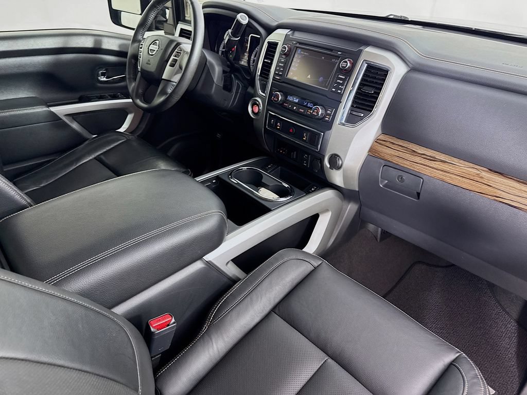 Used 2017 Nissan Titan SL w/ Chrome Package RWD image 36
