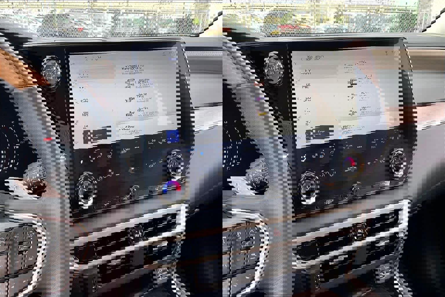 Used 2024 Lexus RX 350 Premium w/ Accessory Package (Z1) image 6