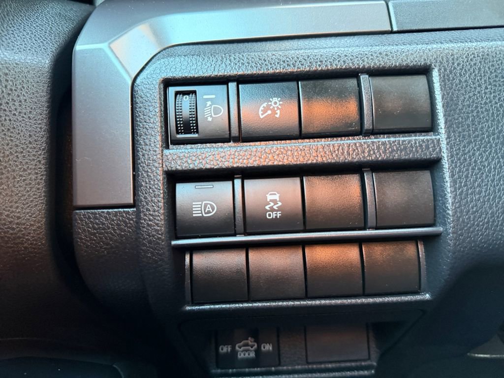 Used 2025 Toyota Tacoma Limited image 18