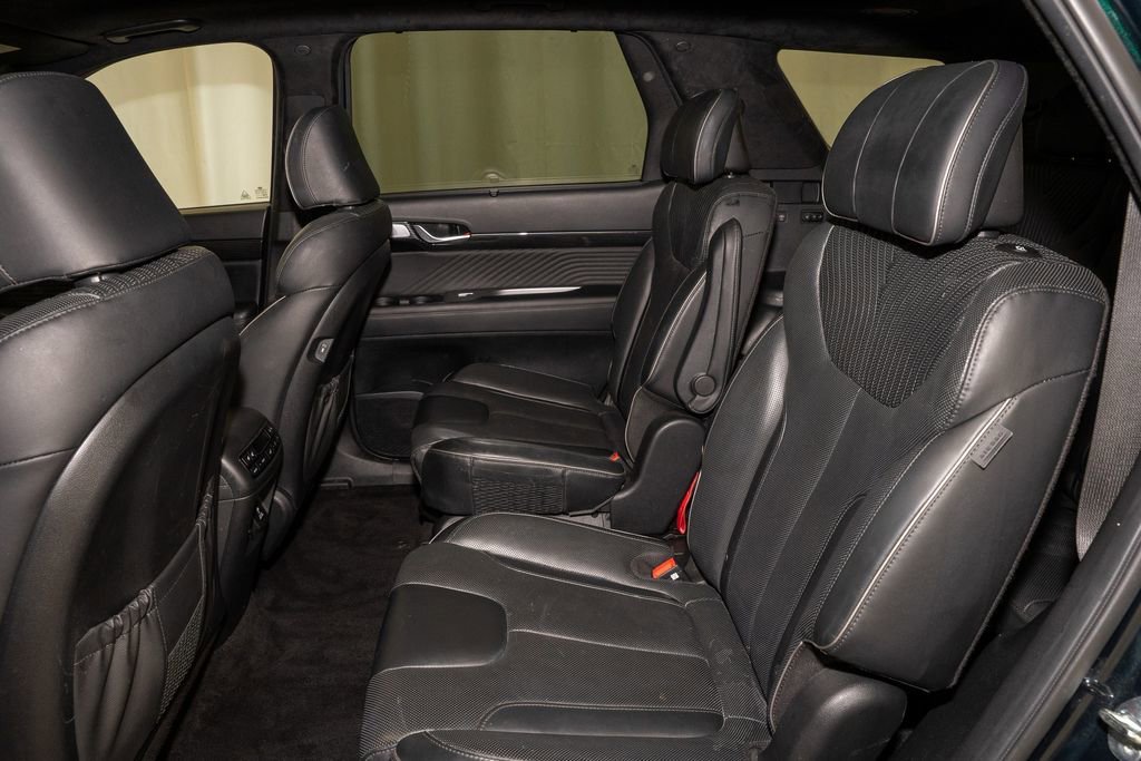 Used 2024 Hyundai Palisade Calligraphy image 9