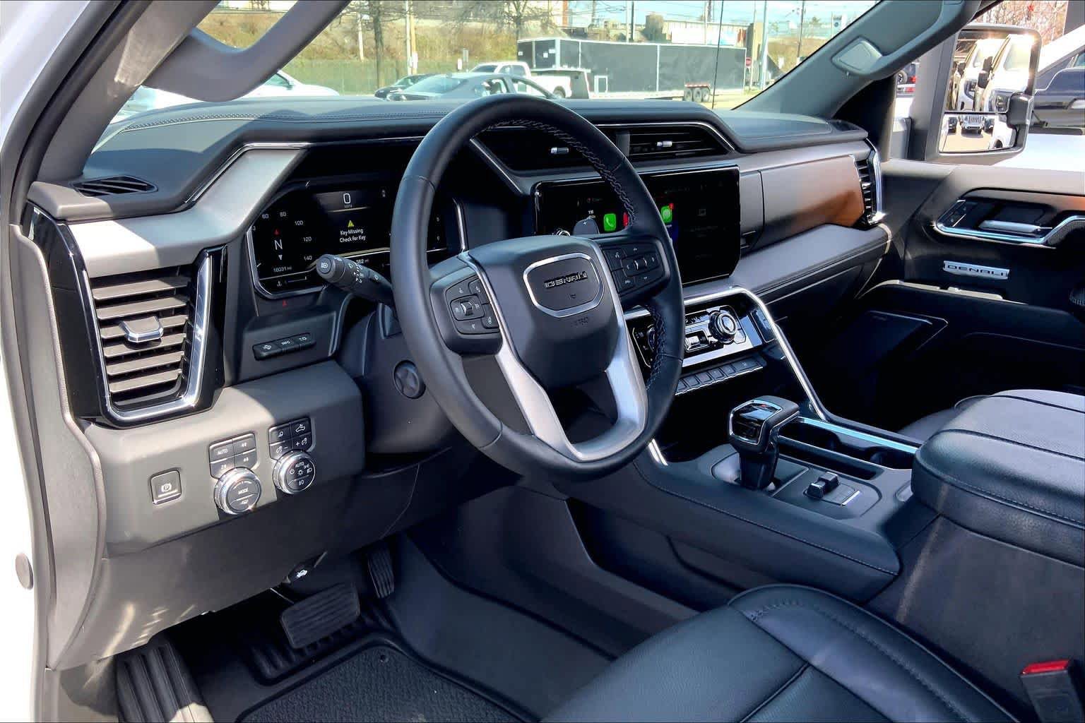 Used 2024 GMC Sierra 1500 Denali w/ Denali Reserve Package image 16
