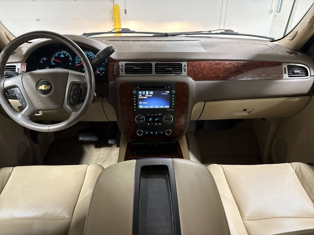 Used 2013 Chevrolet Avalanche LTZ AWD/4WD image 10