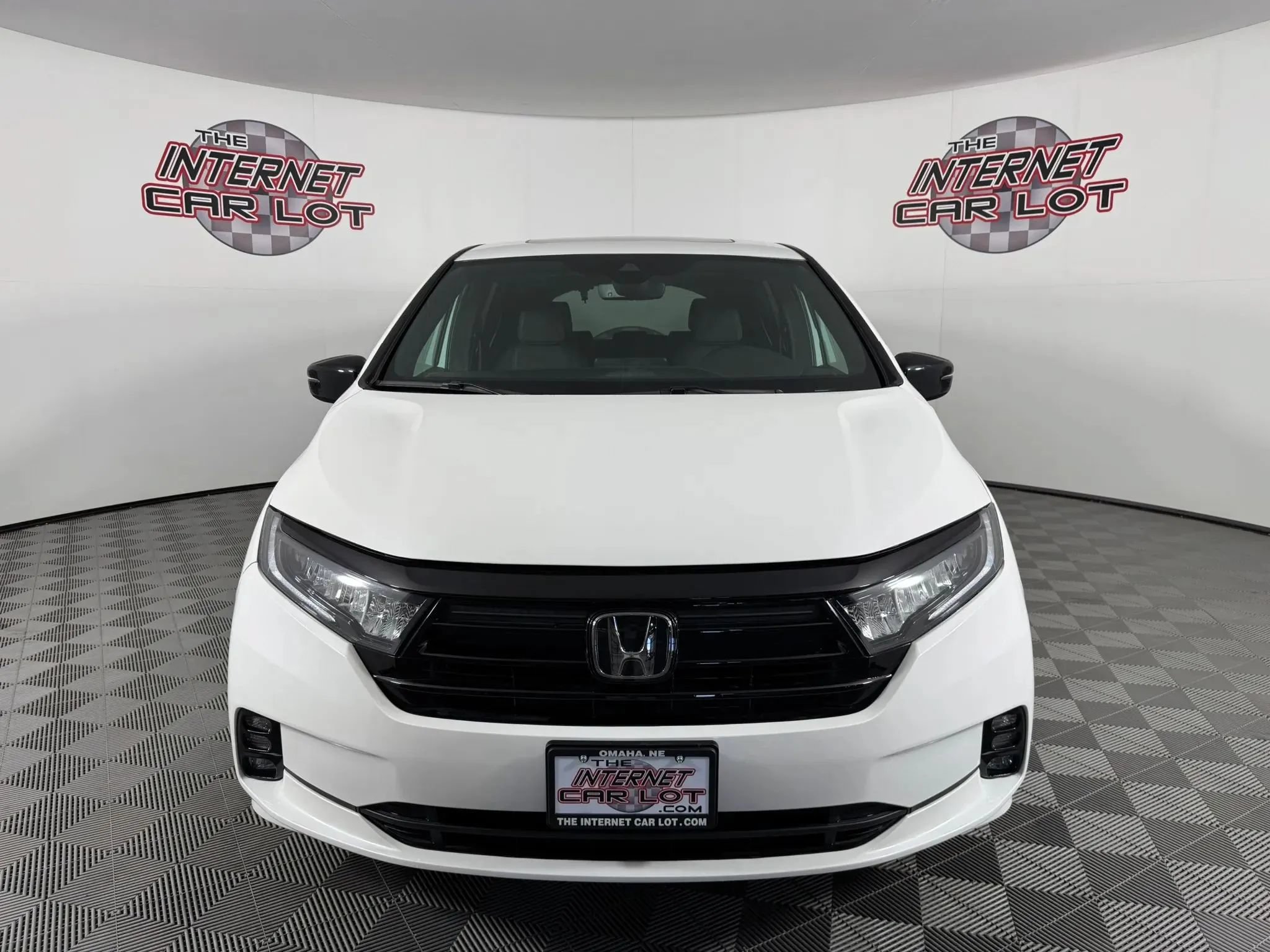 Used 2023 Honda Odyssey Sport image 2