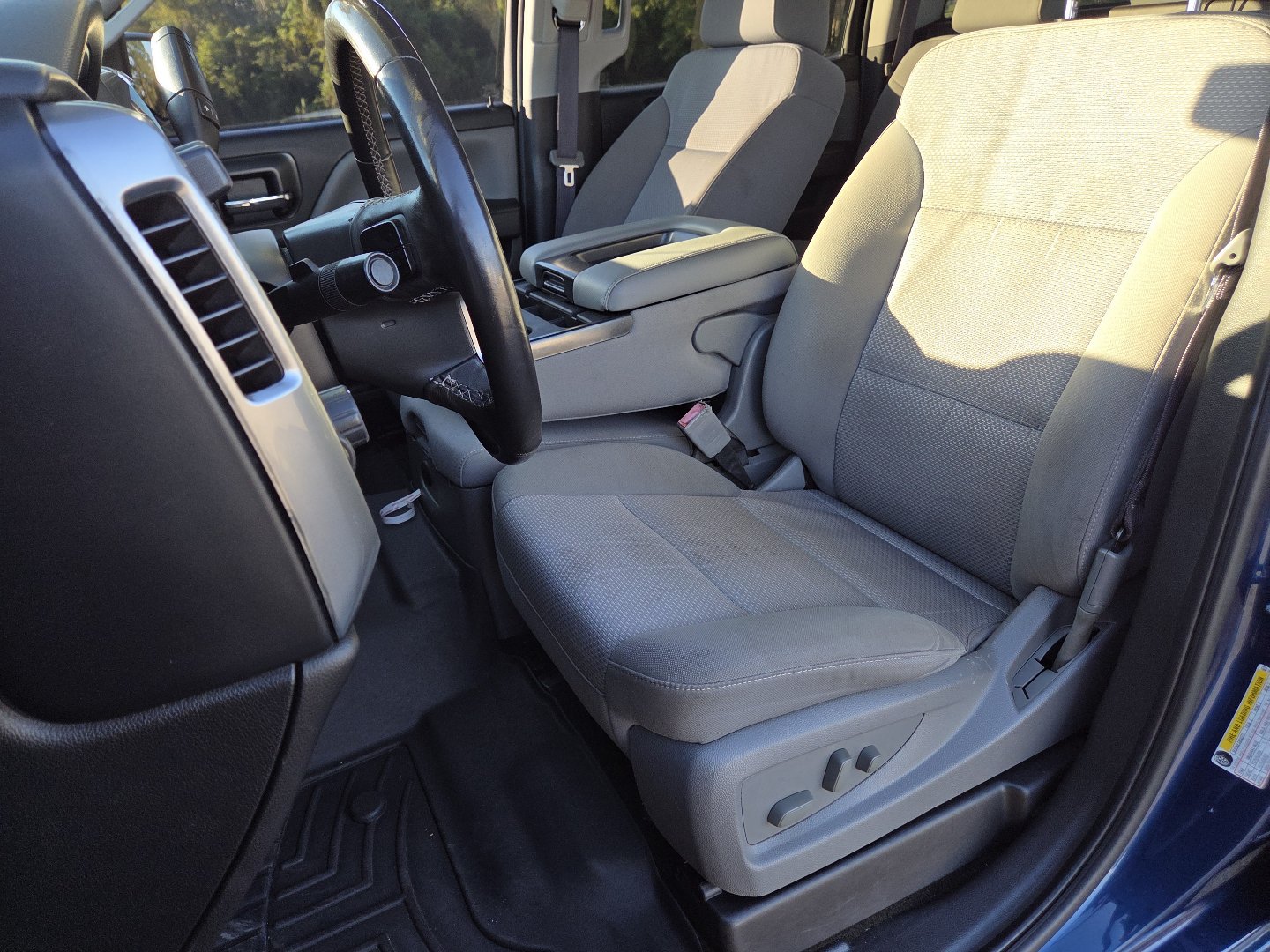 Used 2017 Chevrolet Silverado 1500 LT w/ All Star Edition RWD image 23