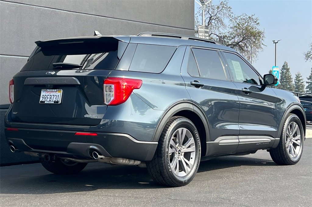 Used 2022 Ford Explorer XLT w/ Equipment Group 202A image 6