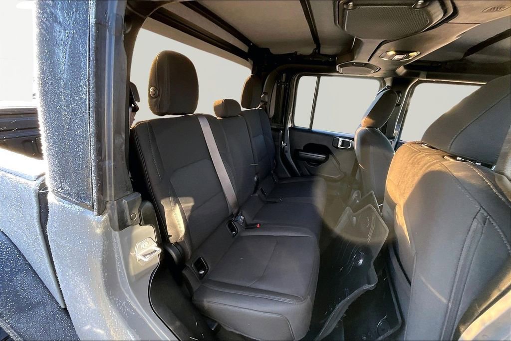 Used 2020 Jeep Gladiator Sport w/ Quick Order Package 24S image 17