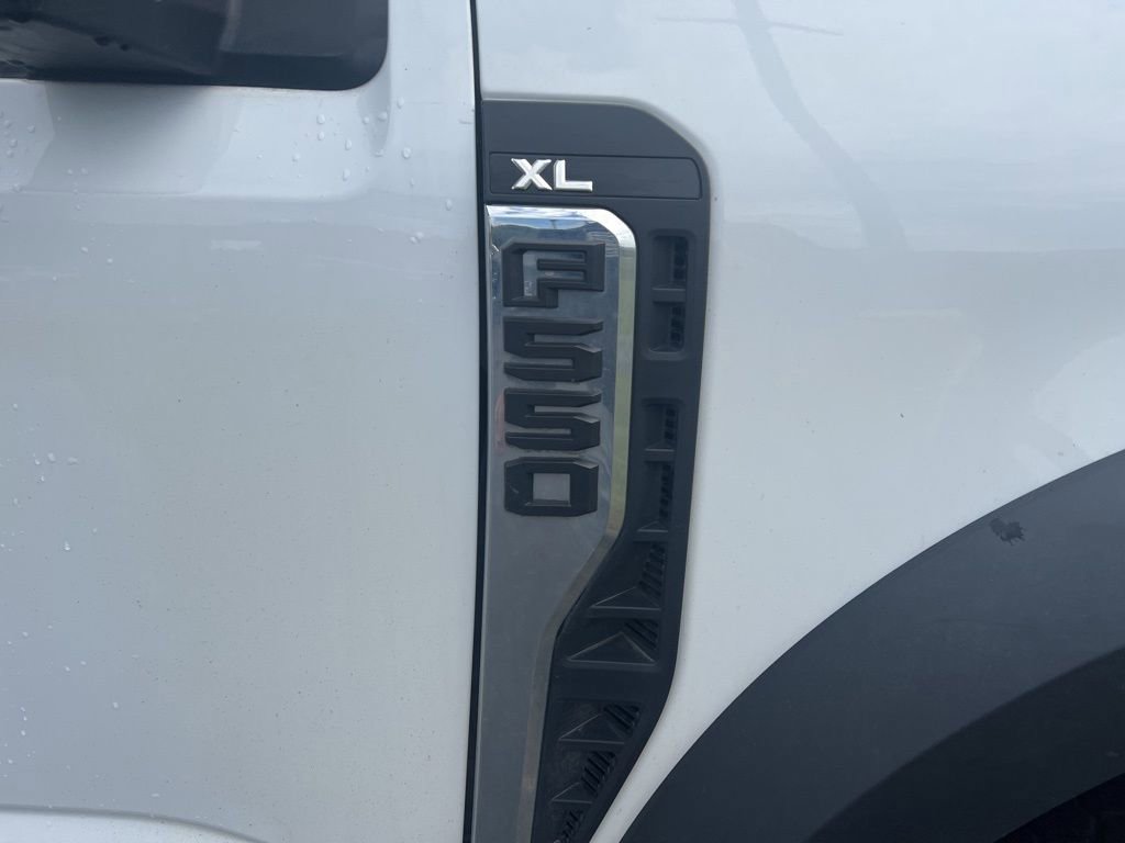 Used 2023 Ford F550 4x4 Crew Cab Super Duty image 4