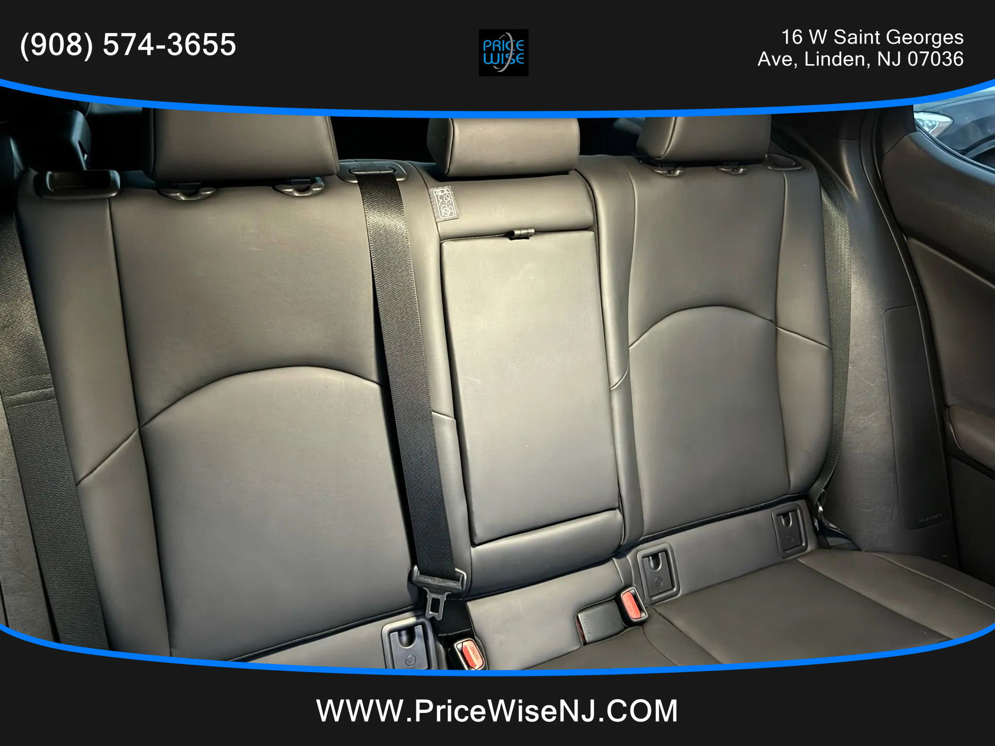 Used 2022 Lexus UX 250h w/ Premium Package image 22