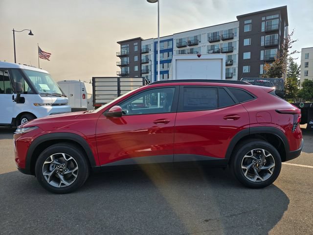 New 2026 Chevrolet Trax LT w/ LT Convenience Package FWD image 2