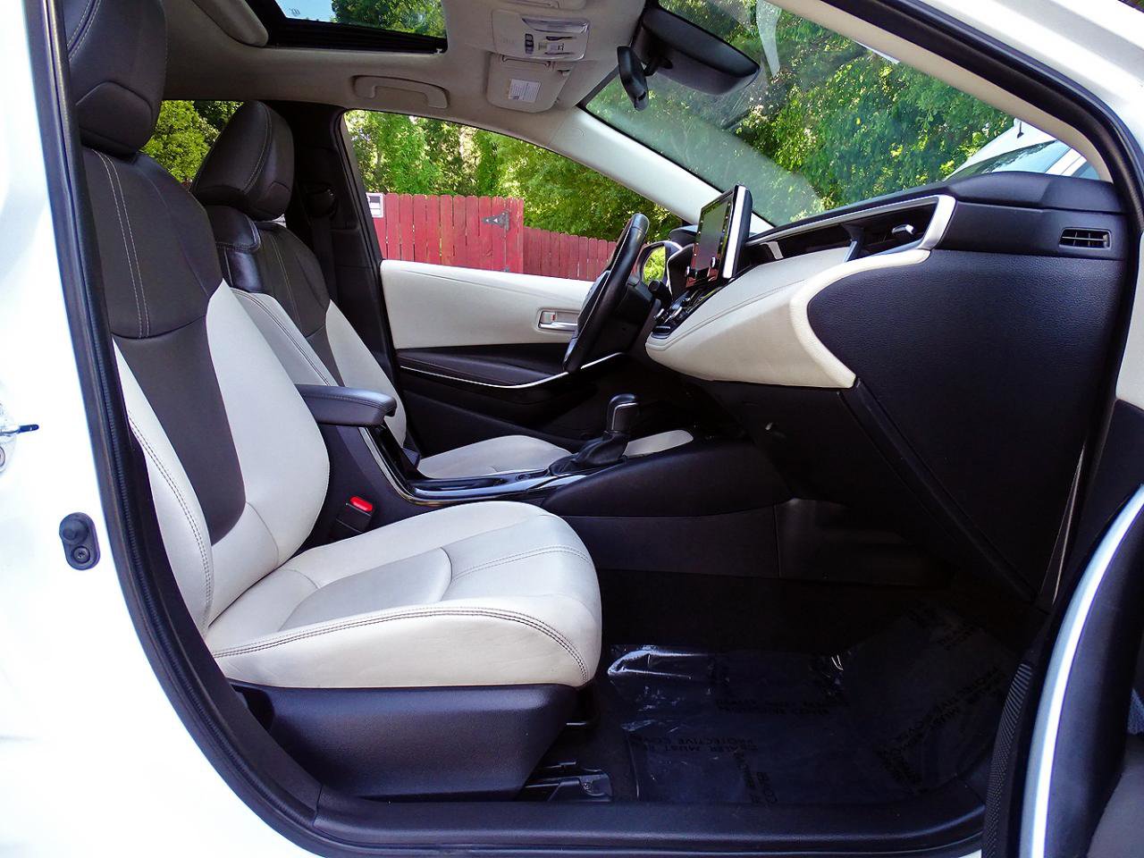 Used 2022 Toyota Corolla XLE FWD image 37