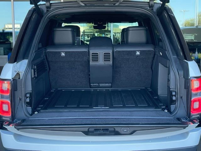 Used 2020 Land Rover Range Rover SV Autobiography Dynamic image 17
