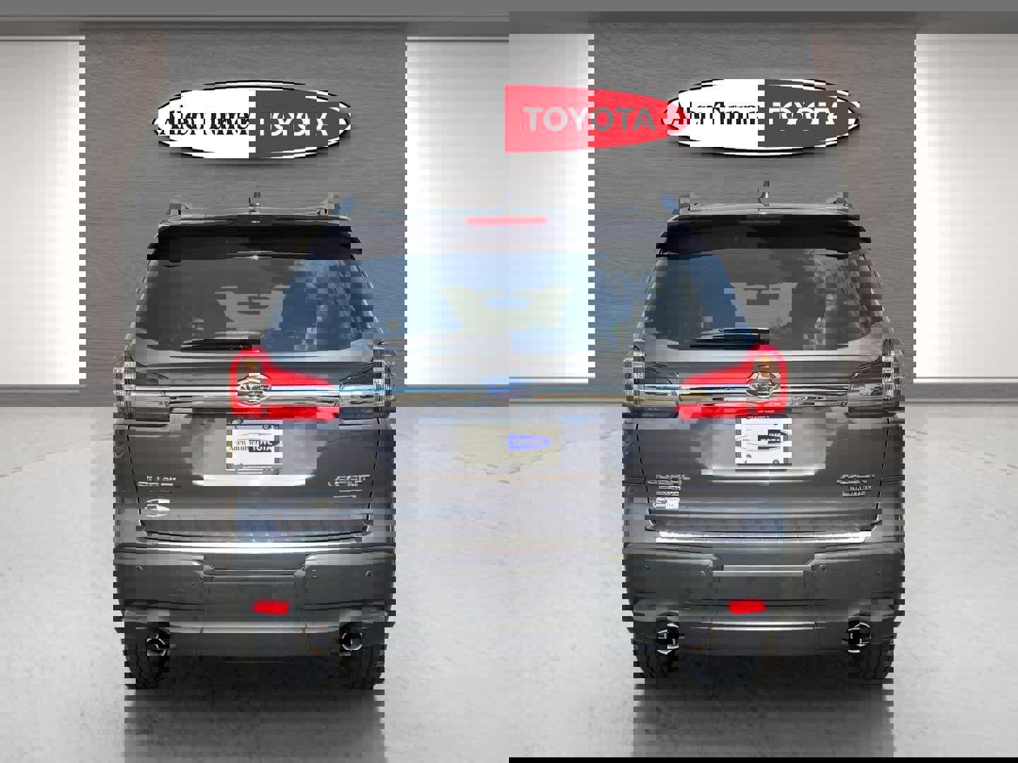 Used 2022 Subaru Ascent Limited image 7