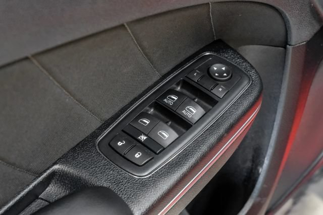 Used 2017 Dodge Charger R/T RWD image 59