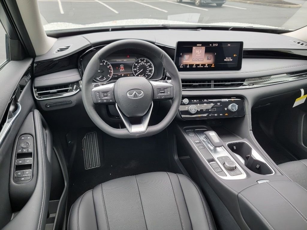 Certified 2025 INFINITI QX60 Pure w/ Cargo Package image 27