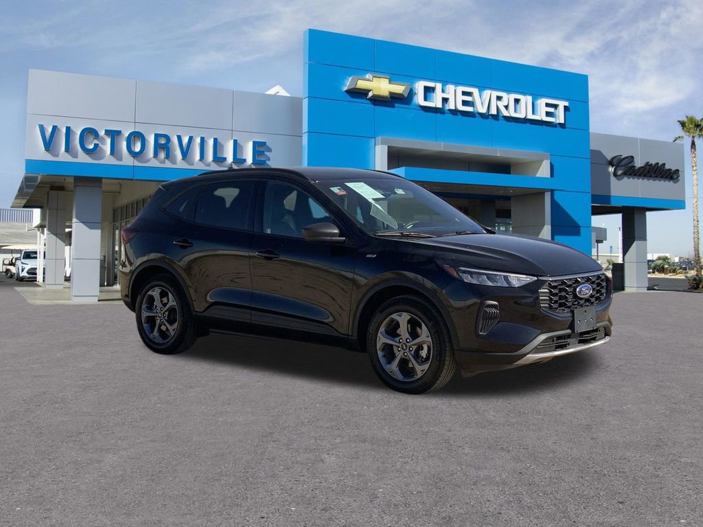Used 2025 Ford Escape ST-Line image 3