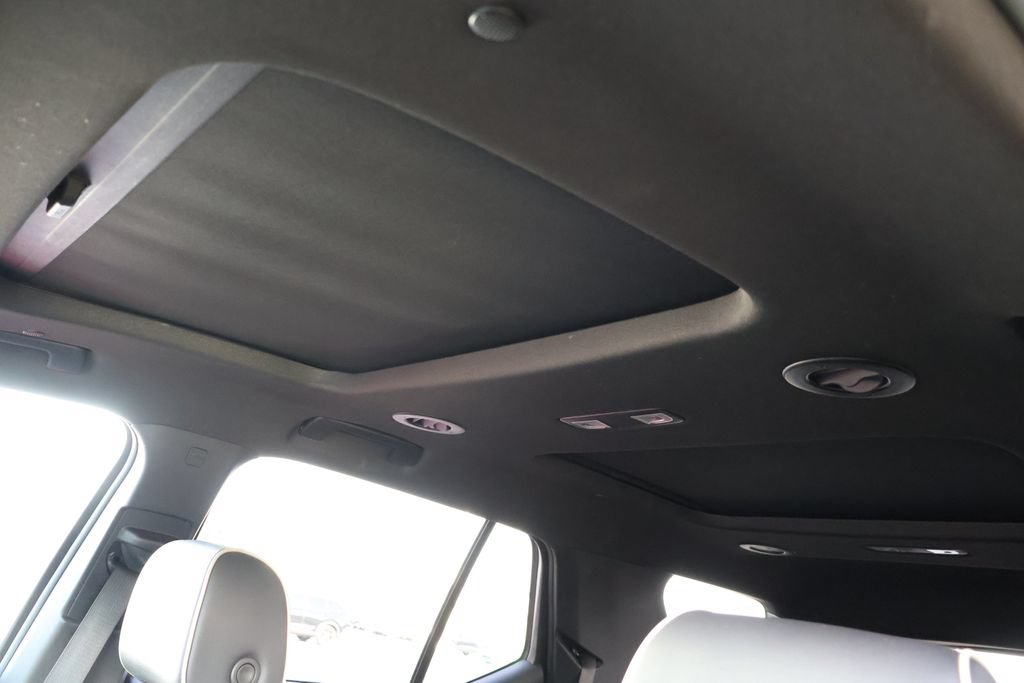 Certified 2023 Chevrolet Traverse Premier AWD/4WD image 11