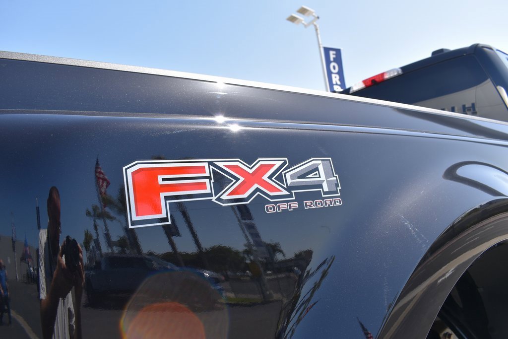 Used 2025 Ford F350 Lariat image 13