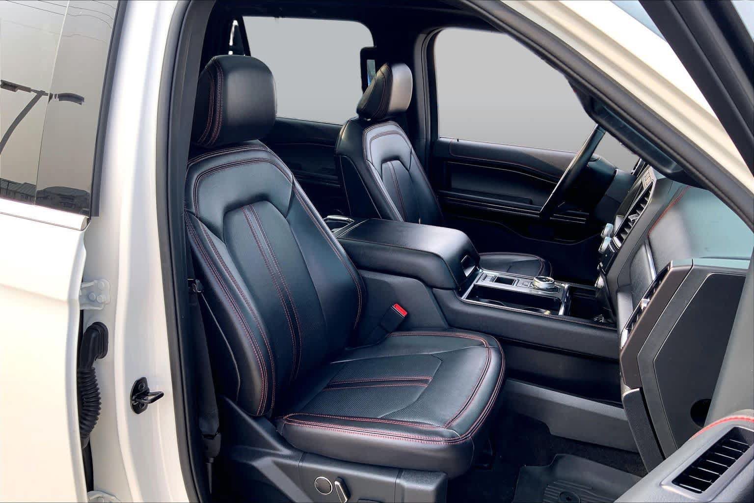 Used 2021 Ford Expedition Limited RWD image 9