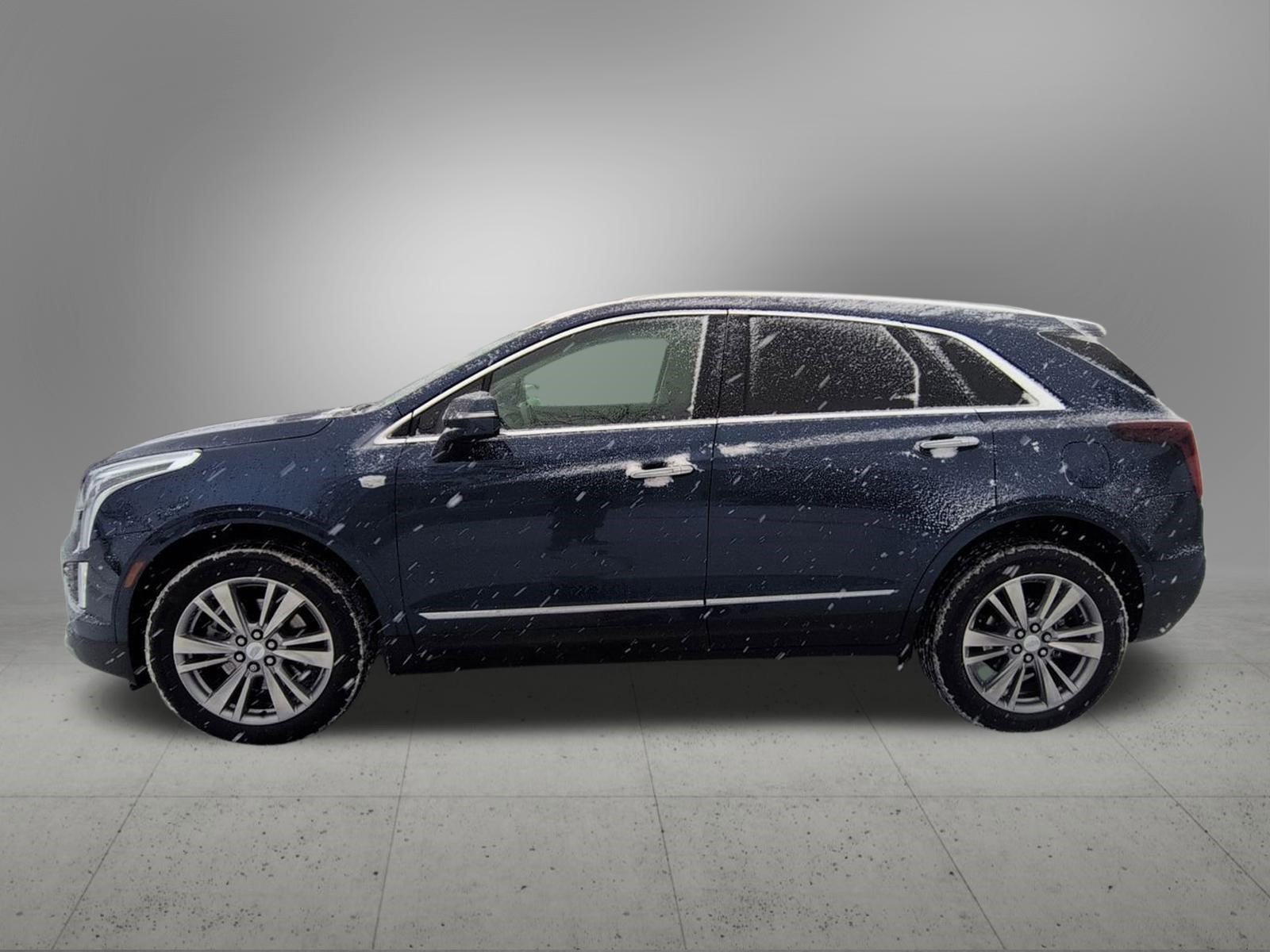 Certified 2024 Cadillac XT5 Premium Luxury image 3