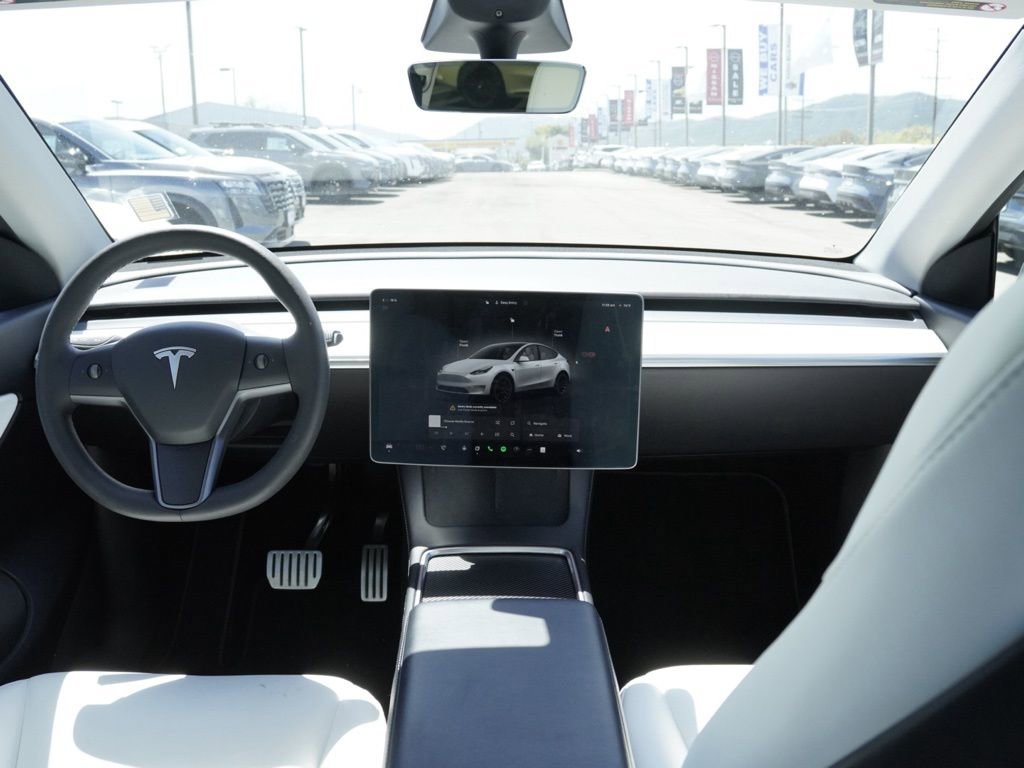 Used 2022 Tesla Model Y Performance AWD/4WD image 17