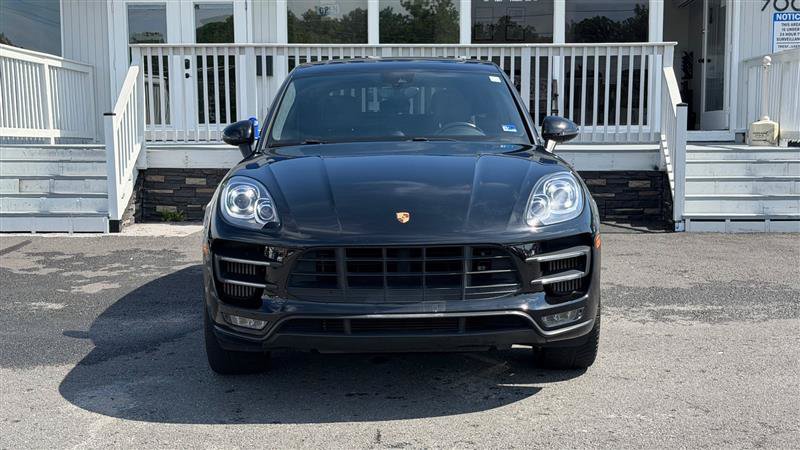 Used 2018 Porsche Macan Turbo AWD/4WD image 9