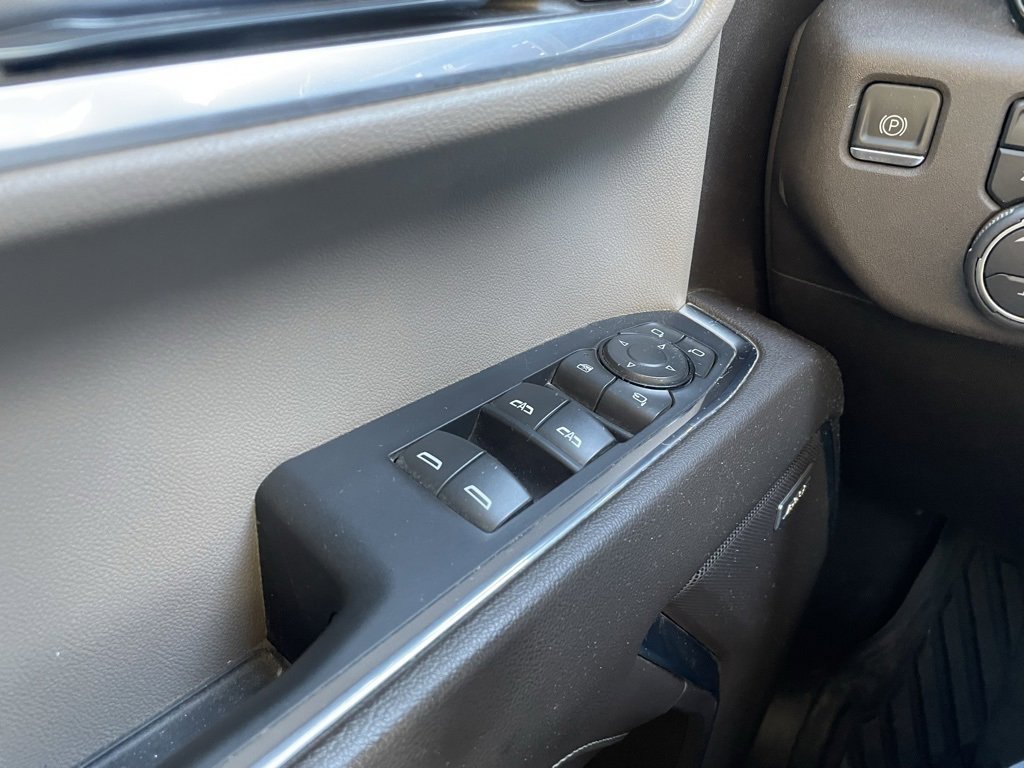 Used 2022 Chevrolet Silverado 1500 LTZ w/ LTZ Premium Package image 12