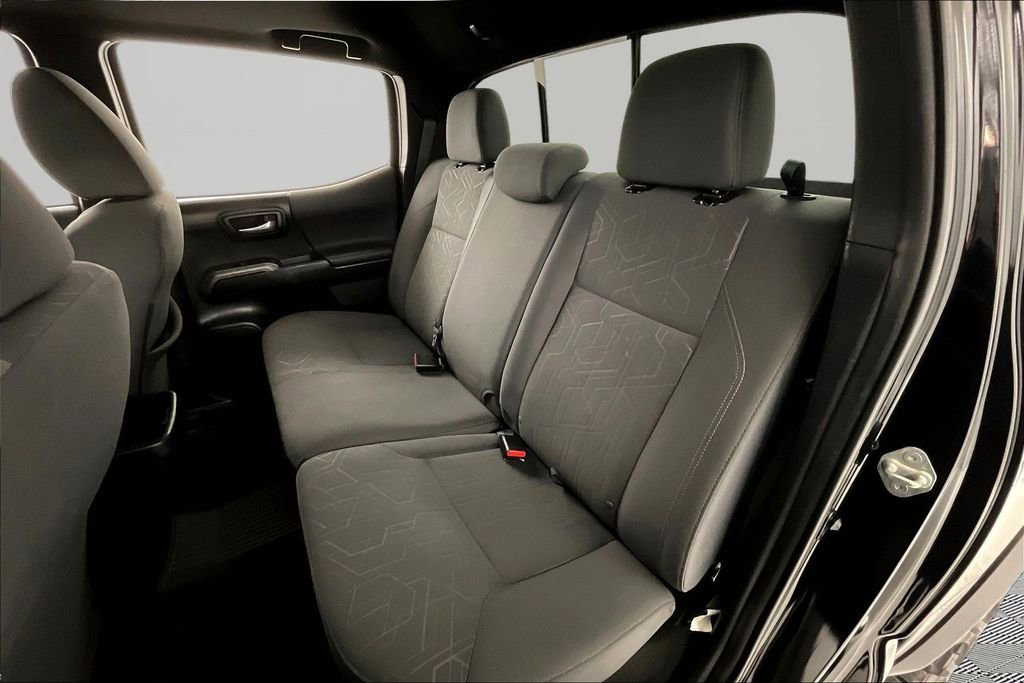 Used 2017 Toyota Tacoma TRD Off-Road w/ Premium & Technology Package image 20