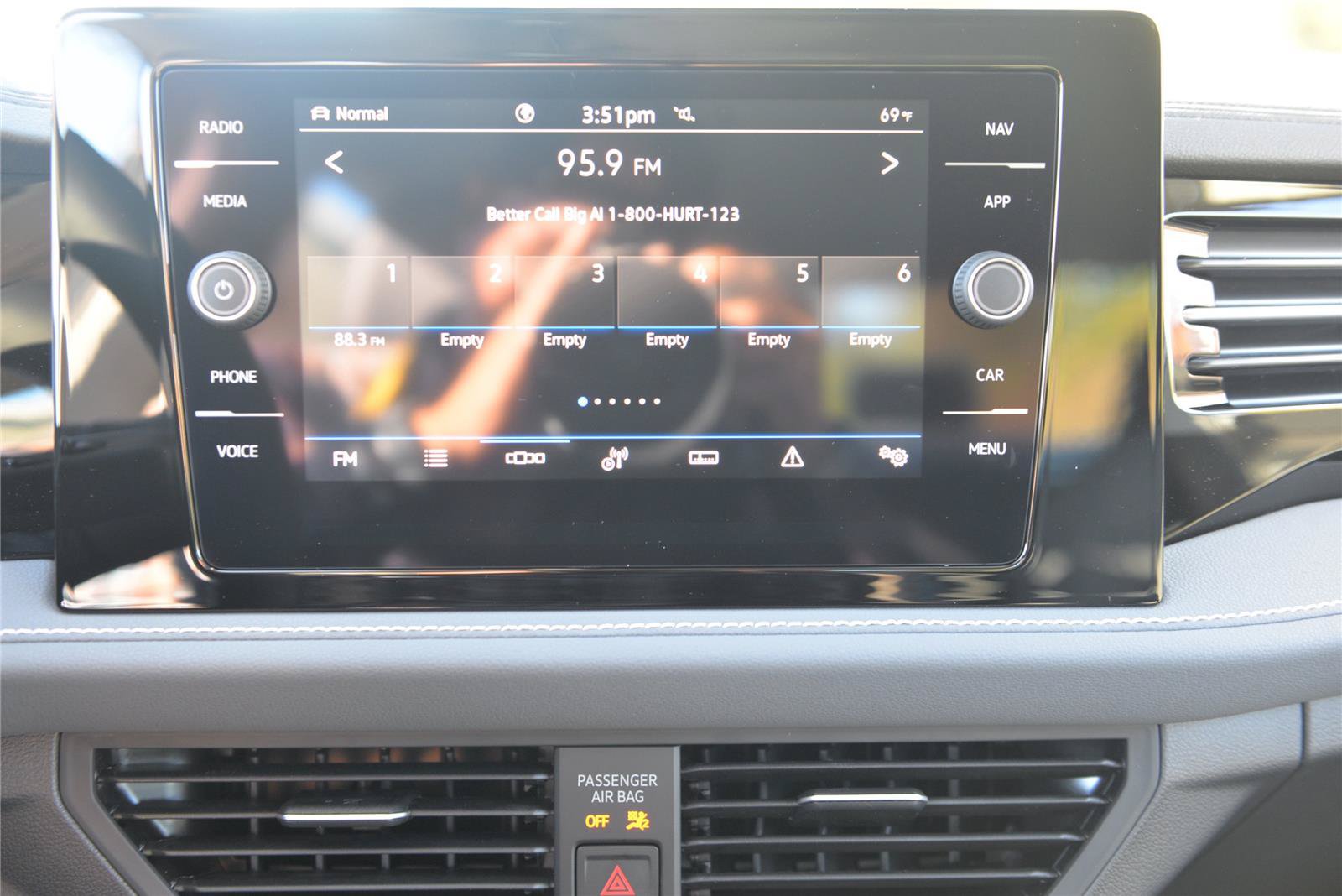 New 2027 Volkswagen Jetta SEL FWD image 25