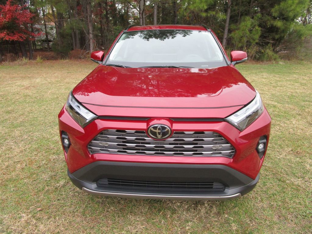 Used 2025 Toyota RAV4 Limited image 4