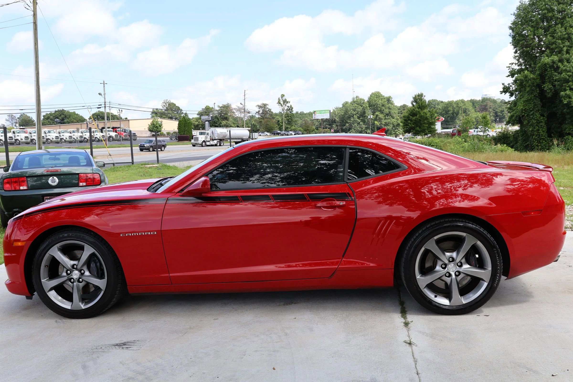 Used 2013 Chevrolet Camaro SS w/ RS Package image 2