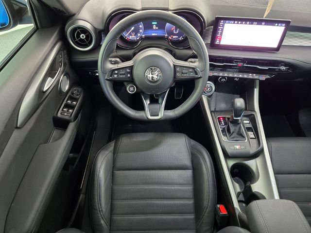 Used 2024 Alfa Romeo Tonale Veloce image 12