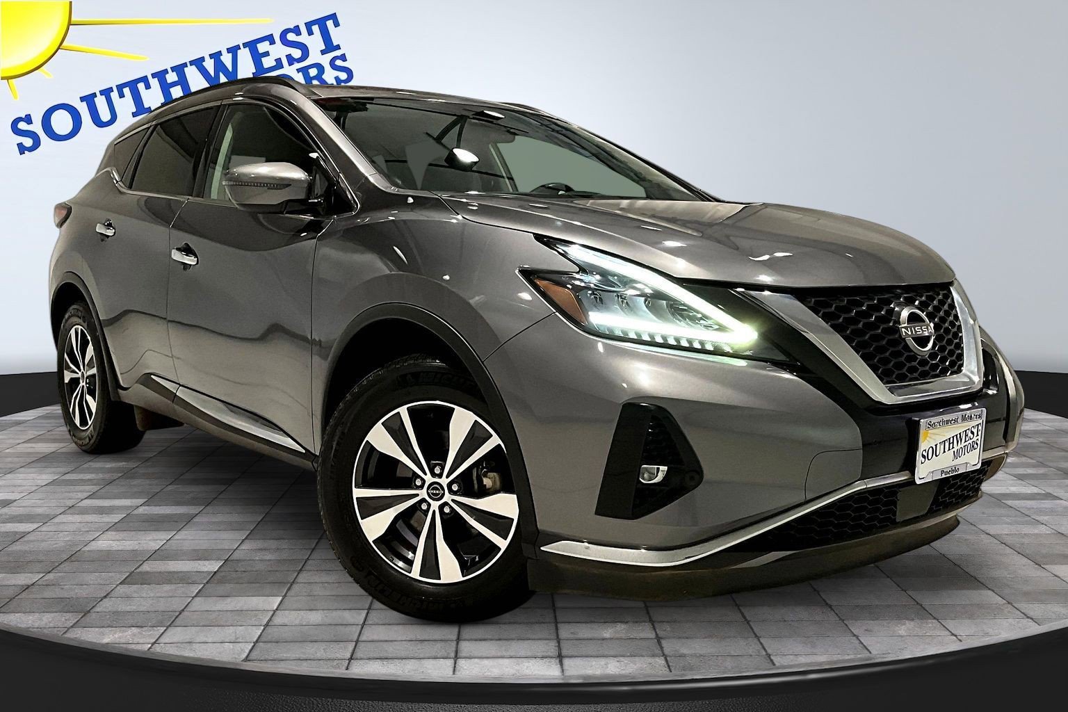 Used 2023 Nissan Murano SV image 3