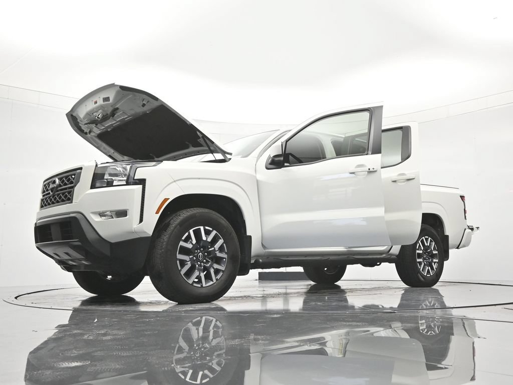 Certified 2022 Nissan Frontier SV RWD image 47