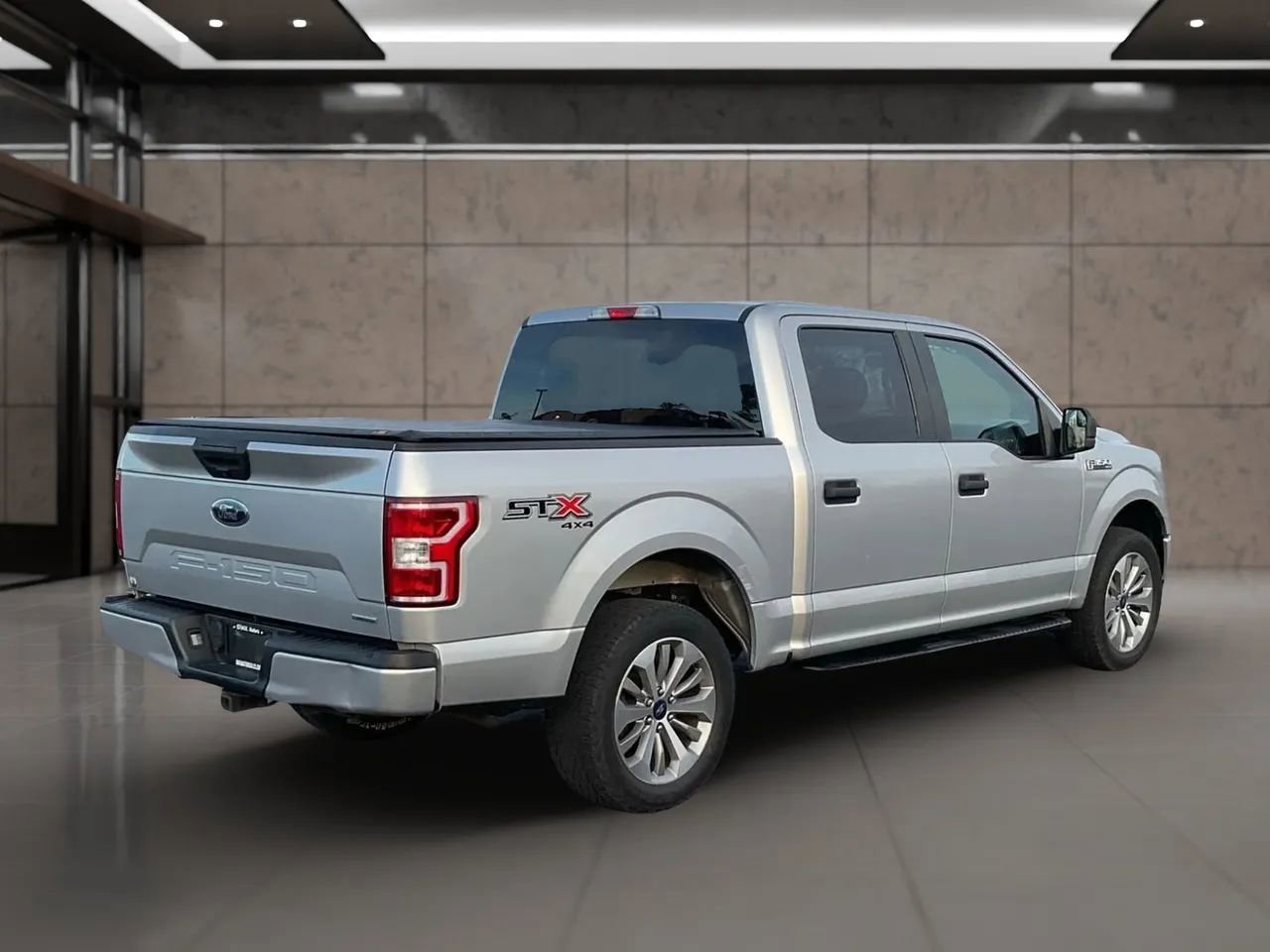 Used 2018 Ford F150 XL w/ Equipment Group 101A Mid image 11