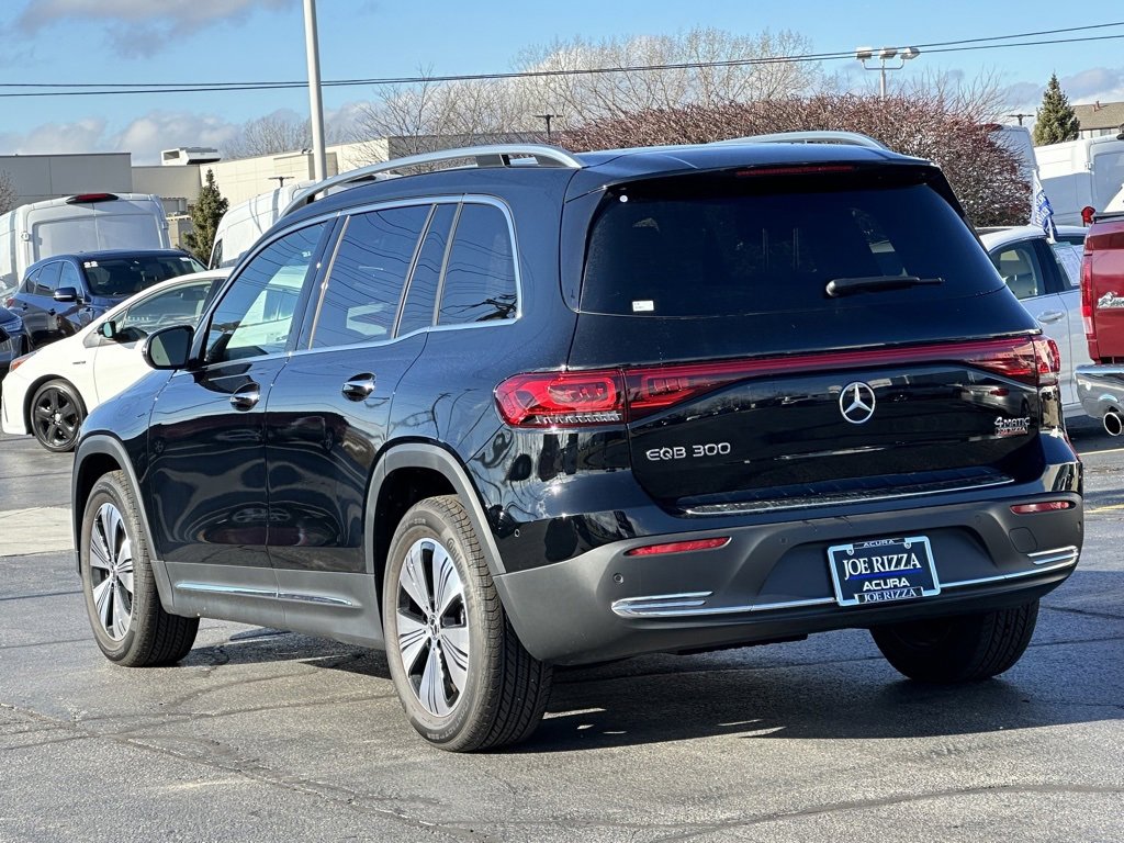 Used 2023 Mercedes-Benz EQB 300 4MATIC image 23